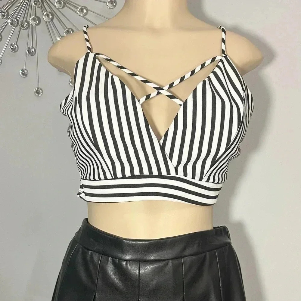 Charlotte Russe Women's Size M Black & White Stripe Cropped Spaghetti Strap Top